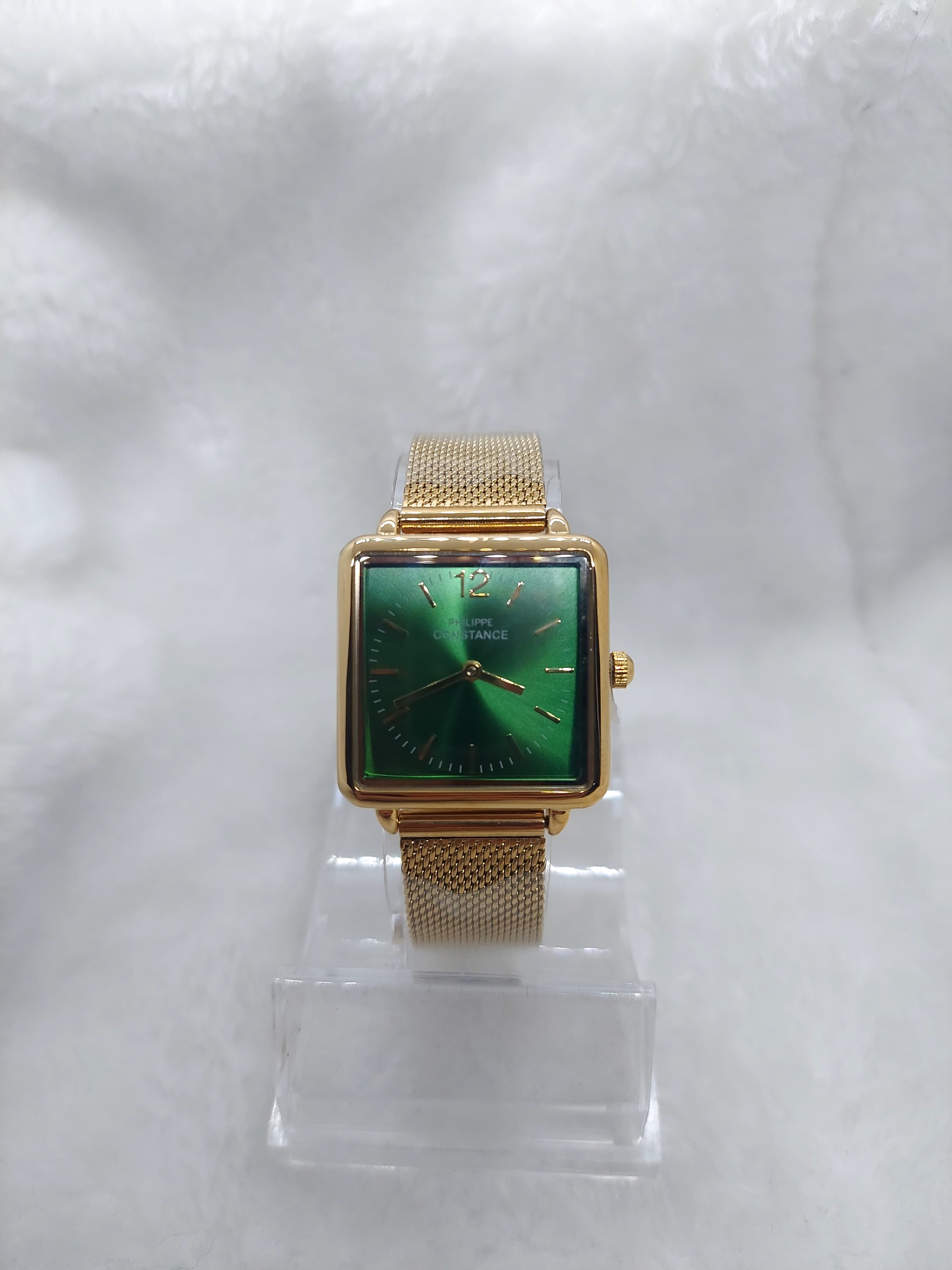 Montre carré doré - product image