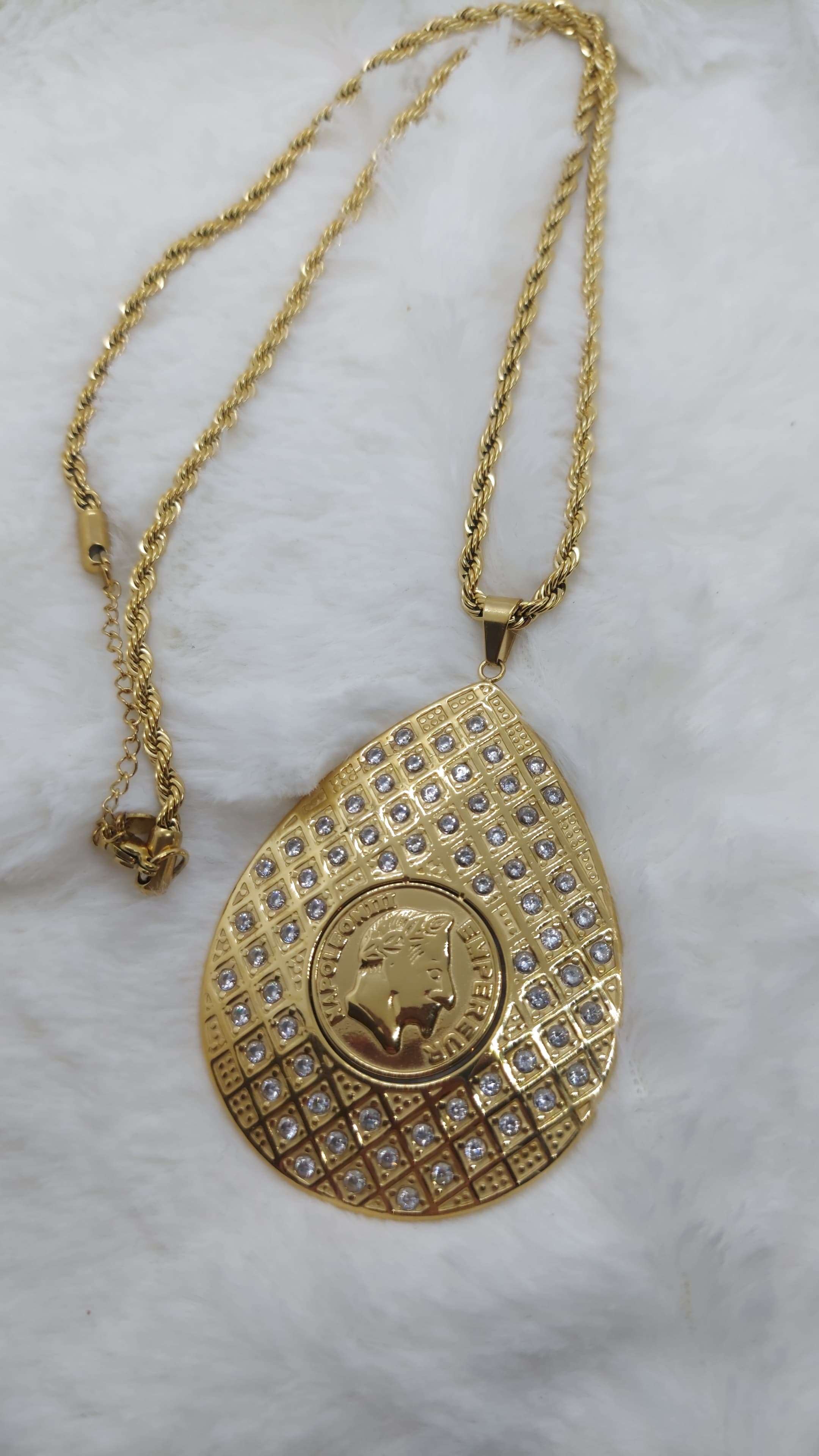 Collier meskia