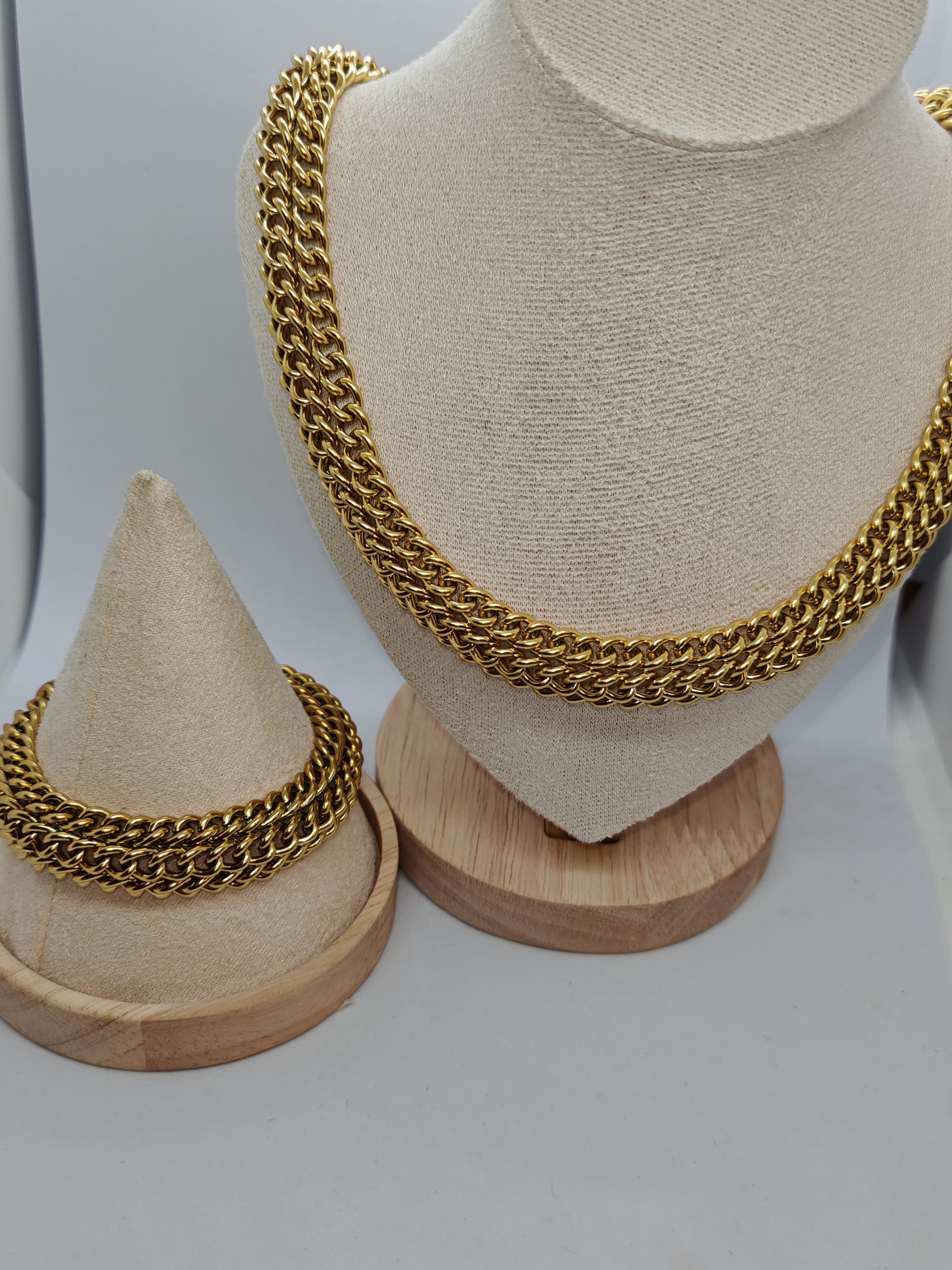 GROS MAILLE Americaine