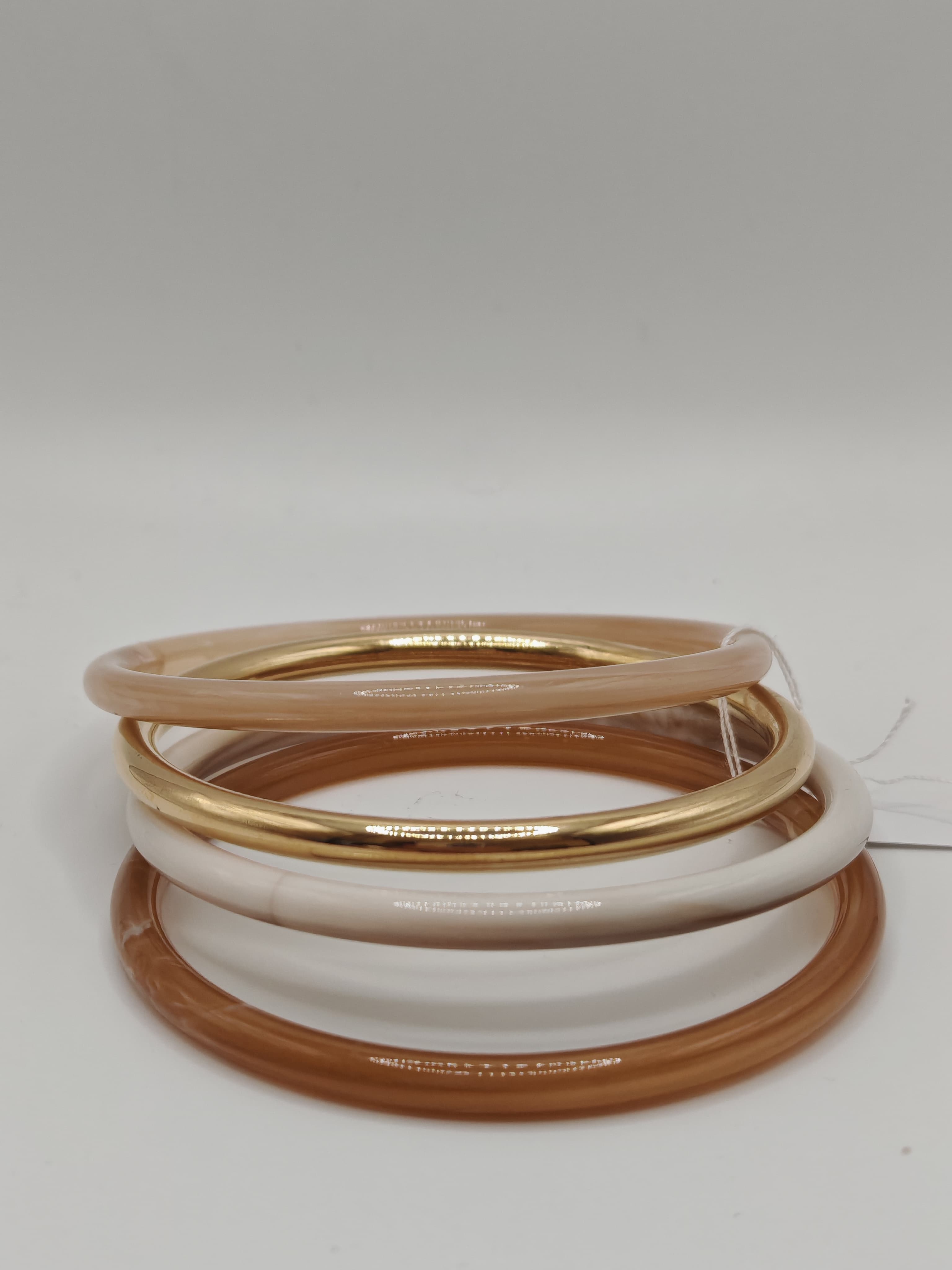 bracelets avec differentes couleurs couleur - product image