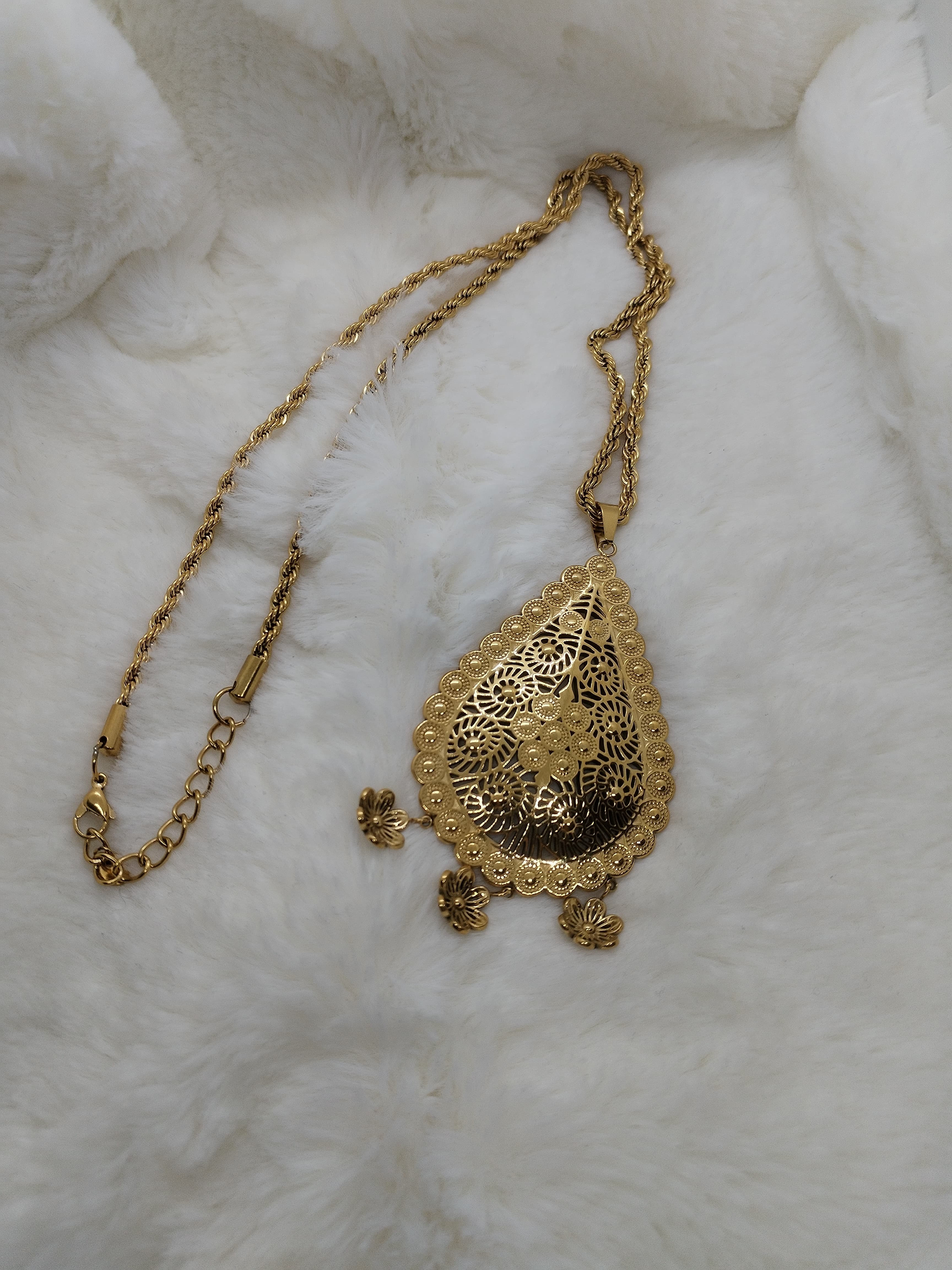 Collier Meskia longue